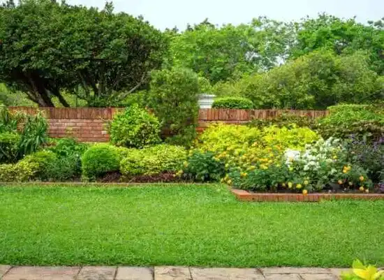 landscaping services Earlington